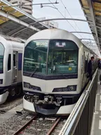 ざつ旅第三集,主角來高松所搭乘的列車—マリンライナー