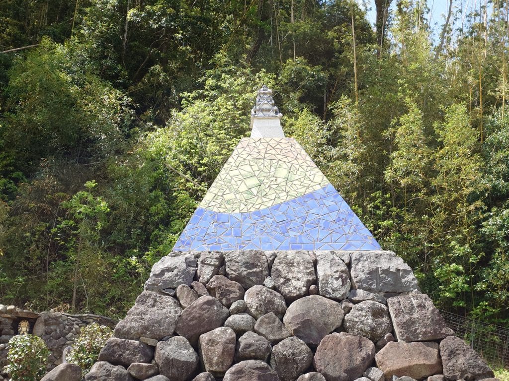 作品「猪鹿垣の島」